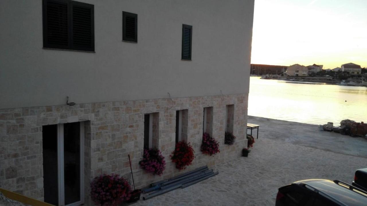 Stara Kuca Apartments Šimuni Exteriér fotografie